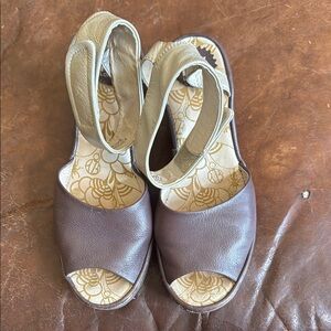 Fly London size 39 platforms